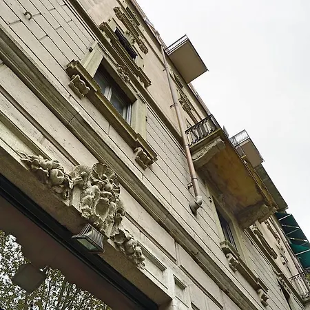 Cimarosa J Apartment Milan